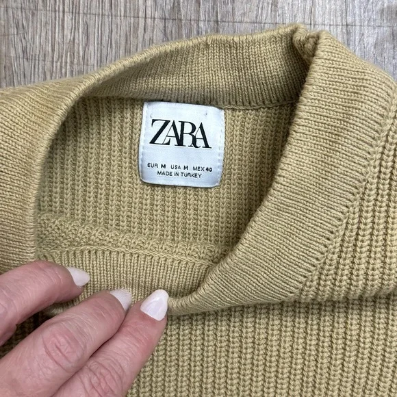 Zara • Men’s Knit Sweater - Picture 7 of 11